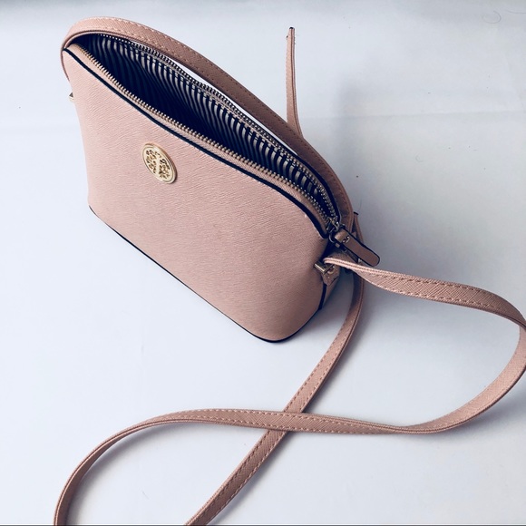 Forever 21 Handbags - Mauve Faux Leather Crossbody 🎉